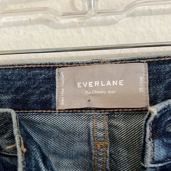 Everlane Button Fly Medium Blue Distressed “ The 90’s Cheeky Jean”  Cropped  33 - Picture 4 of 8